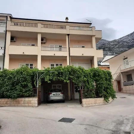 Apartman Ivanka Apartment